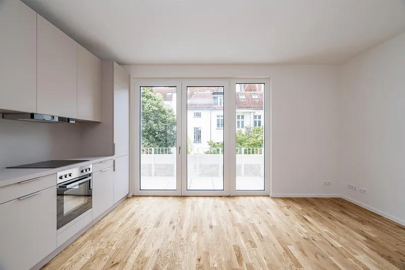 Helle 2-Zimmer-Wohnung mit Einbauküche, Balkon & Aufzug in Berlin-Pankow — photo 1